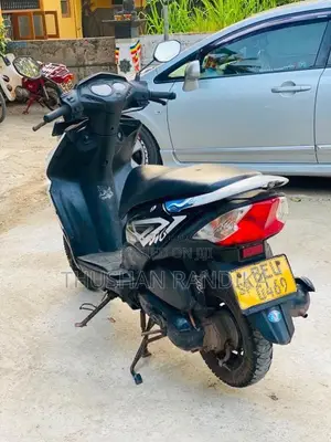 Honda DIO 2017 Motorbike (Used)