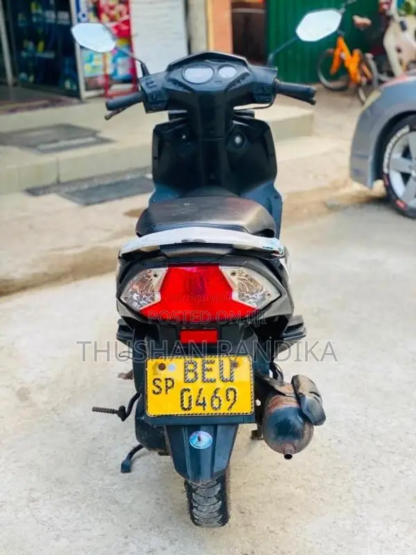 Honda DIO 2017 Motorbike (Used)