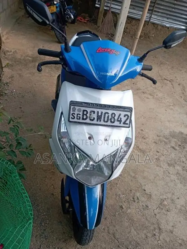 Honda Dio 2015 Motorbike (Used)