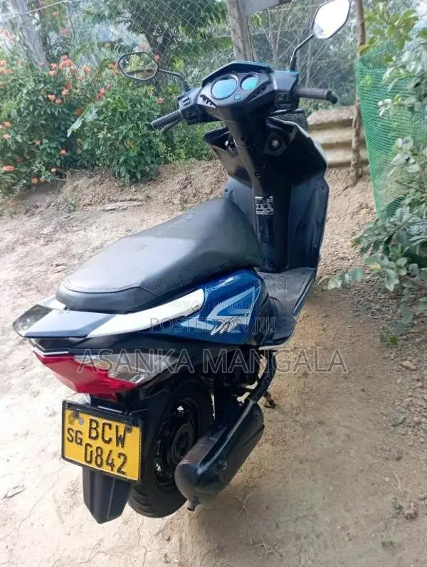 Honda Dio 2015 Motorbike (Used)