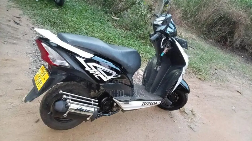 Honda Dio 2012 Motorbike (Used)