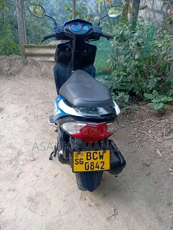 Honda Dio 2015 Motorbike (Used)