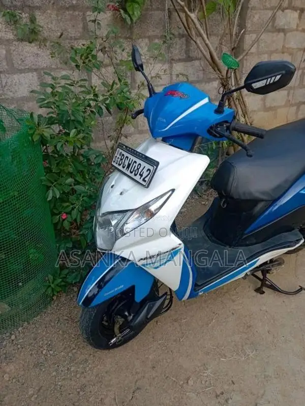Honda Dio 2015 Motorbike (Used)