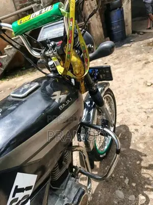 Bajaj Boxer 2008 Motorbike (Used)