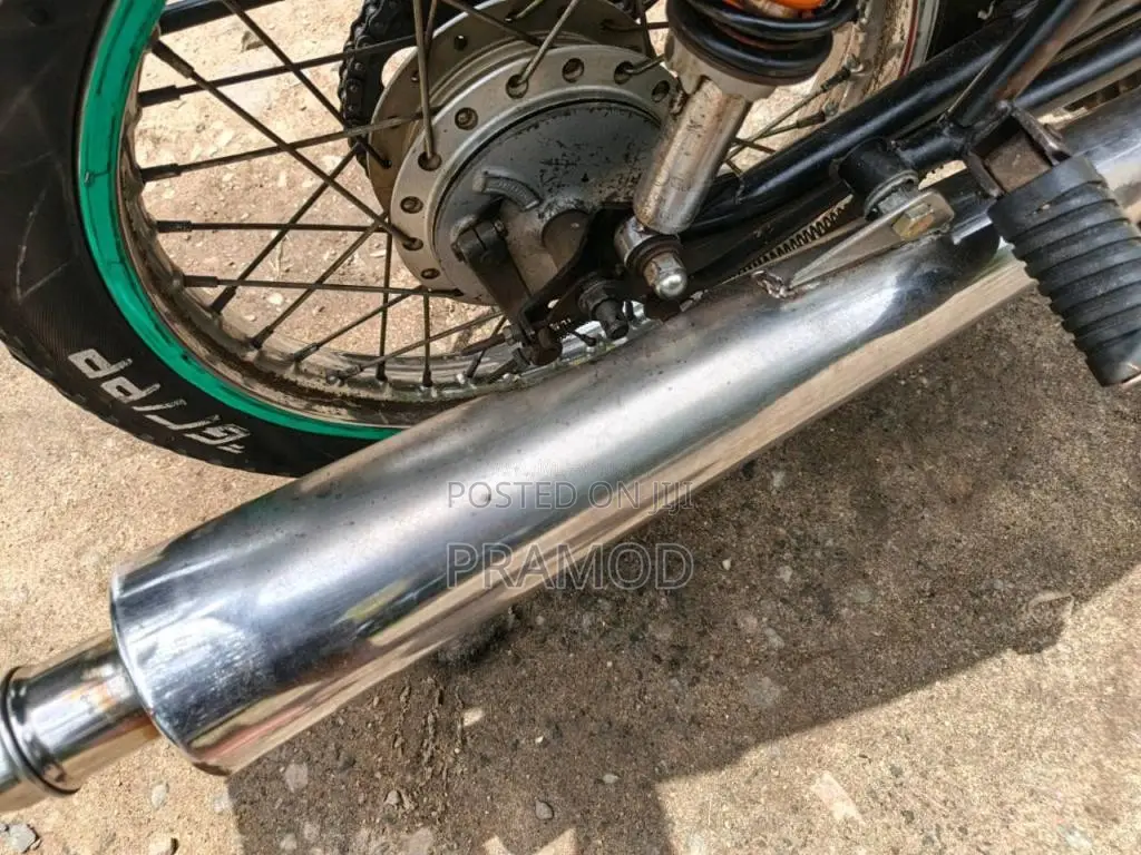 Bajaj Boxer 2008 Motorbike (Used)