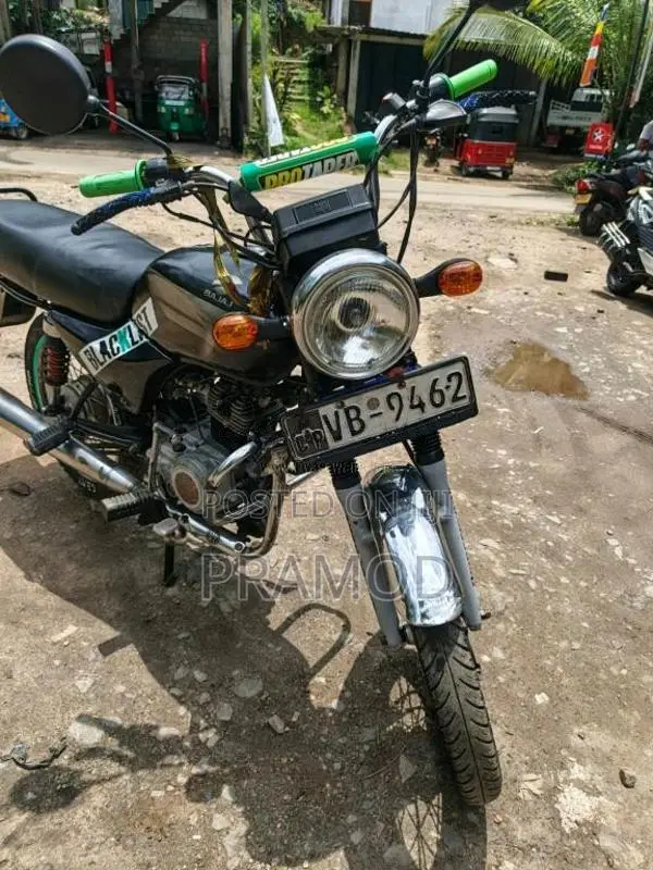 Bajaj Boxer 2008 Motorbike (Used)