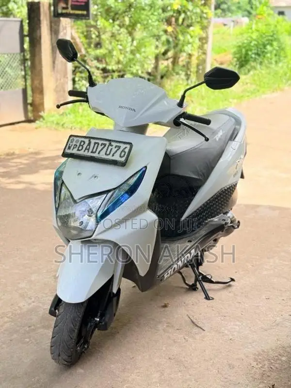 Honda Dio 2013 Motorbike (Used)