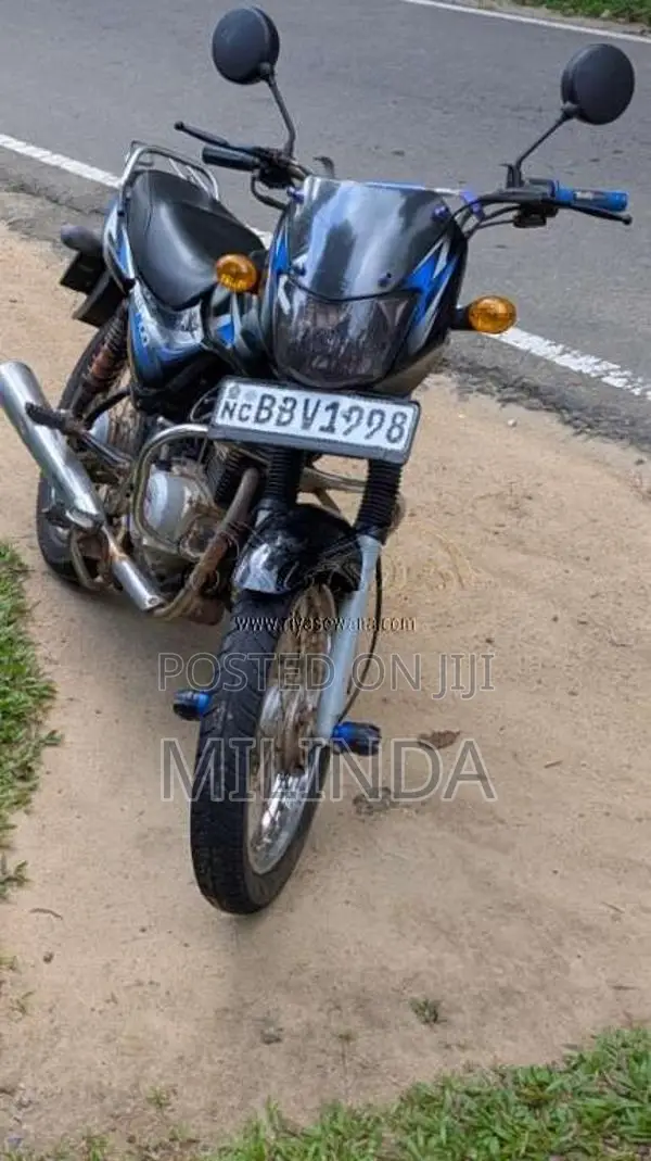 Bajaj CT-100 2015 motorcycle (Used)