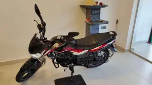 Bajaj Discover 2024 Motorbike (Used)