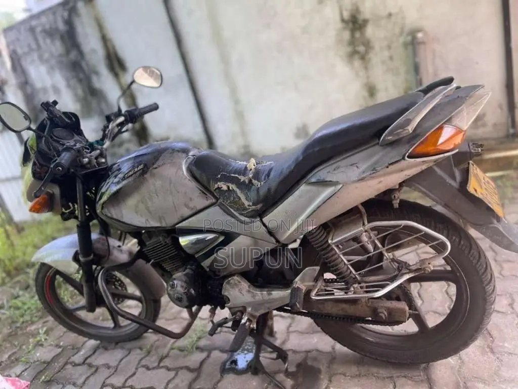 Honda CBZ- XTREM 2008 Motorbike (Used)