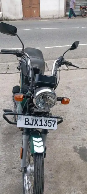 TVS XL 100 2025 Motorbike (Used)