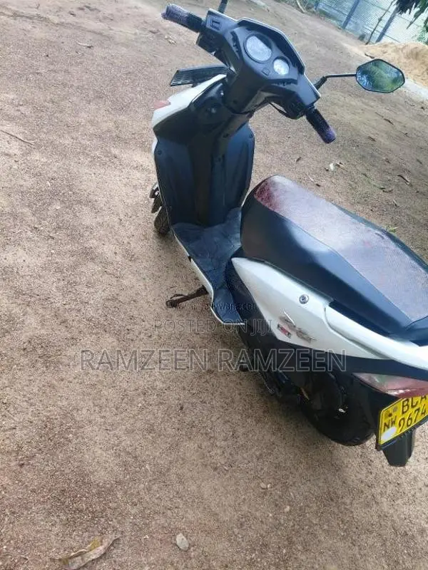 Honda Dio 2014 Motorbike (Used)
