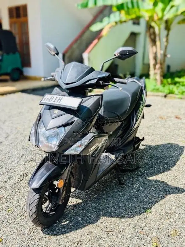 Yamaha ZR 2020 Motorbike (Used)