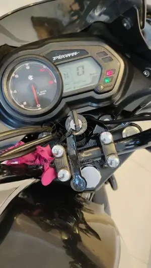 Bajaj Discover 2024 Motorbike (Used)