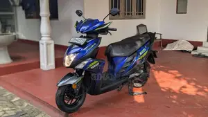 Yamaha Ray ZR Street Rally 2018 motorcycle (Used)