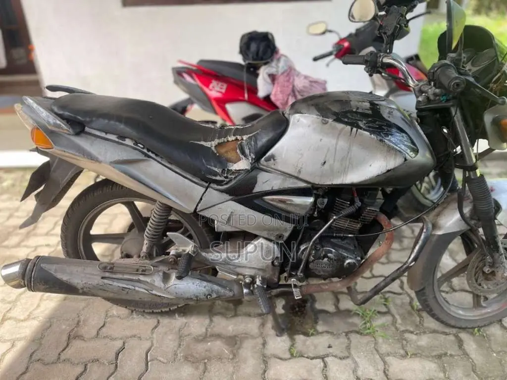 Honda CBZ- XTREM 2008 Motorbike (Used)