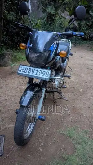 Bajaj CT-100 2015 motorcycle (Used)