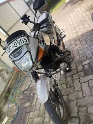 Honda CBZ- XTREM 2008 Motorbike (Used)