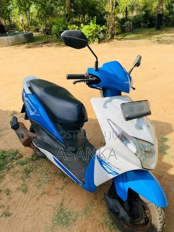 Honda Dio 2017 Motorbike (Used)