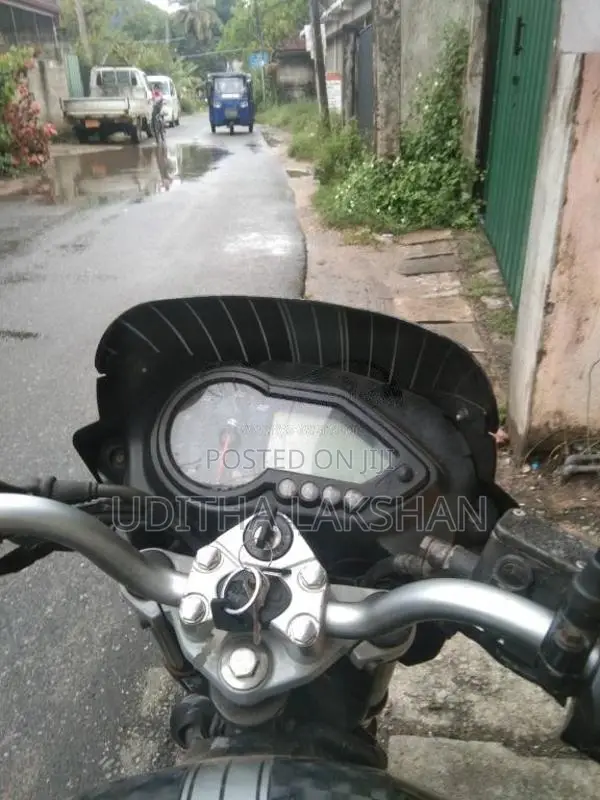 Bajaj Pulsar 180 2009 Motorbike (Used)