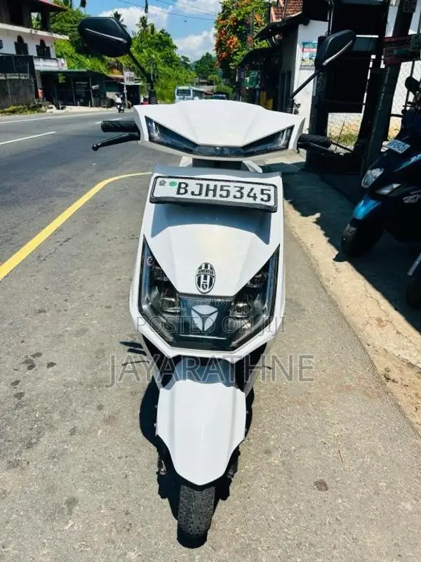 Yadea T5 2024 Motorbike (Used)