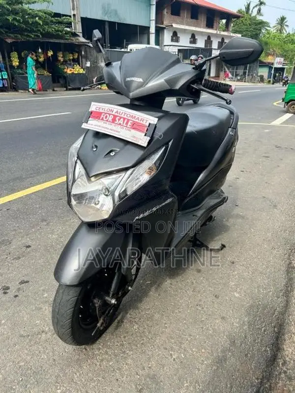 Honda Dio 2015 Motorbike (Used)