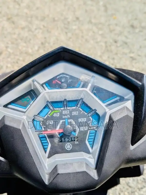 Yamaha ZR 2020 Motorbike (Used)