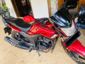 Hero Hunk 2018 Motorbike (Used)