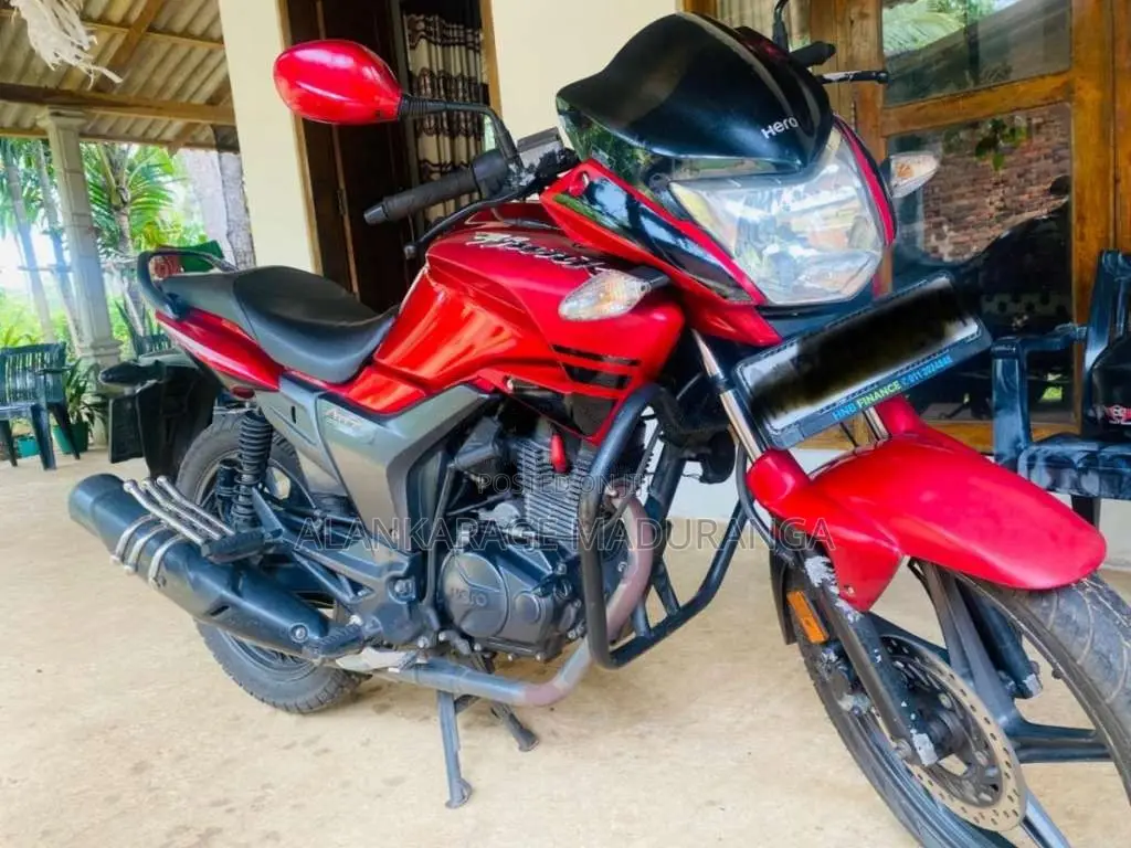 Hero Hunk 2018 Motorbike (Used)