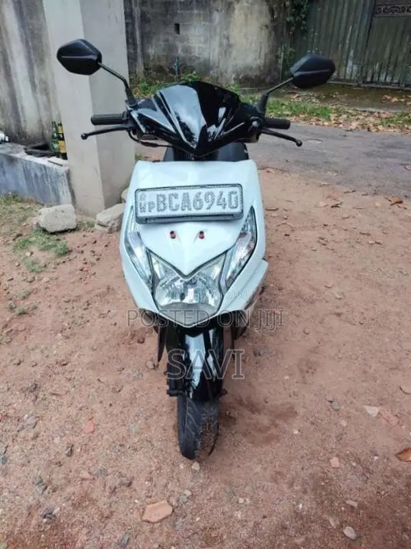 Honda Dio 2015 Motorbike (Used)