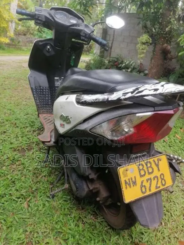Honda Dio 2015 Motorbike (Used)
