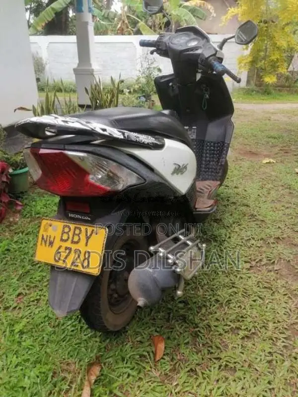 Honda Dio 2015 Motorbike (Used)