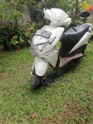 Honda Dio 2015 Motorbike (Used)