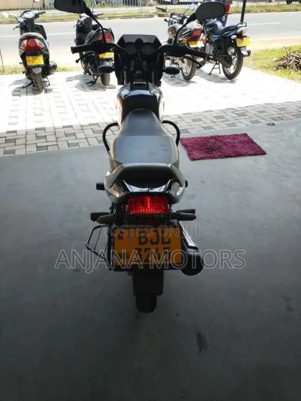 Bajaj Ct-100 2024 Motorbike (Used)