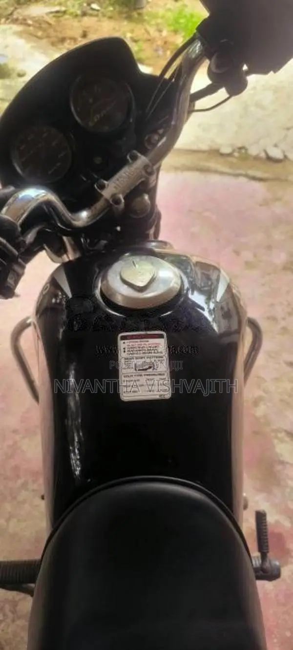 Hero-Honda CD Deluxe 2012 Motorbike (Used)