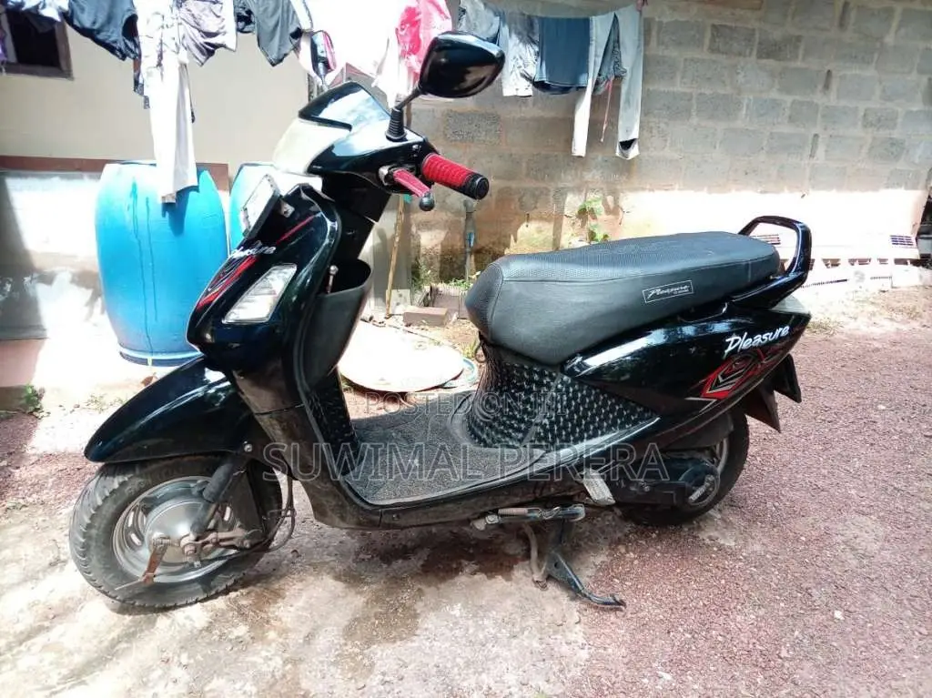 Hero Pleasure 2011 Motorbike (Used)
