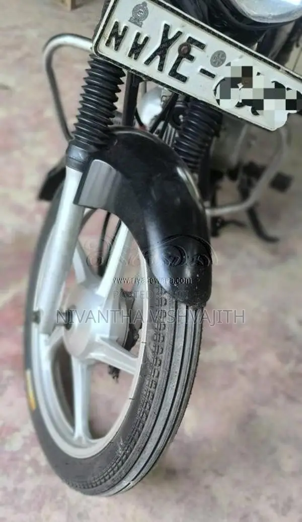 Hero-Honda CD Deluxe 2012 Motorbike (Used)