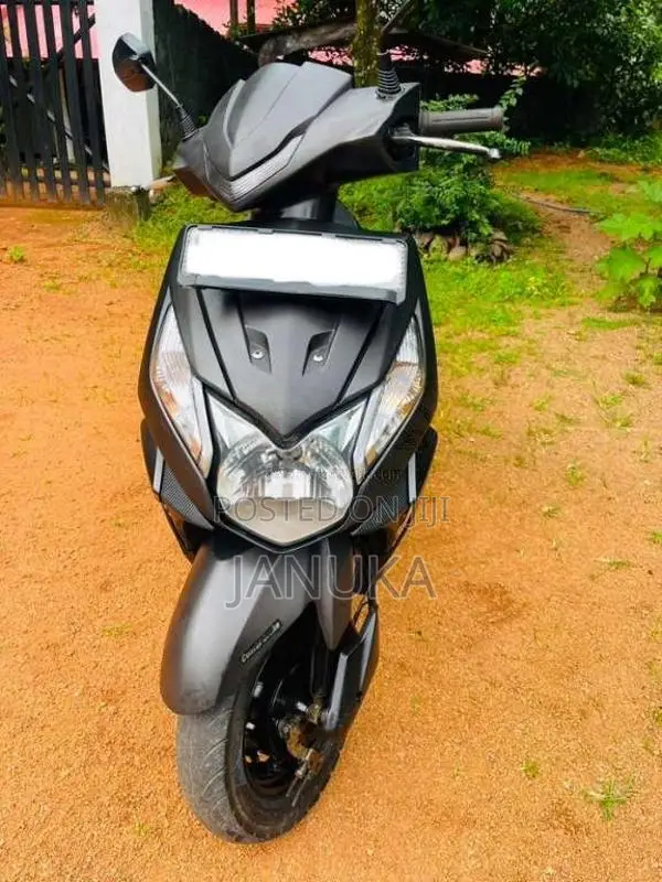 Honda Dio 2017 Motorbike (Used)