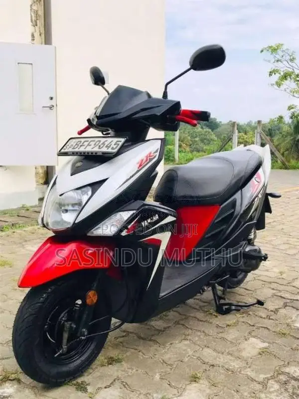 Yamaha ZR 2017 Motorbike (Used)