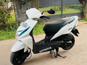 Honda Dio 2013 Motorbike (Used)