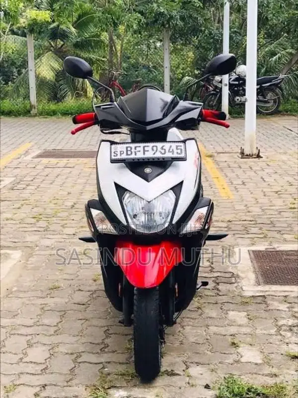 Yamaha ZR 2017 Motorbike (Used)