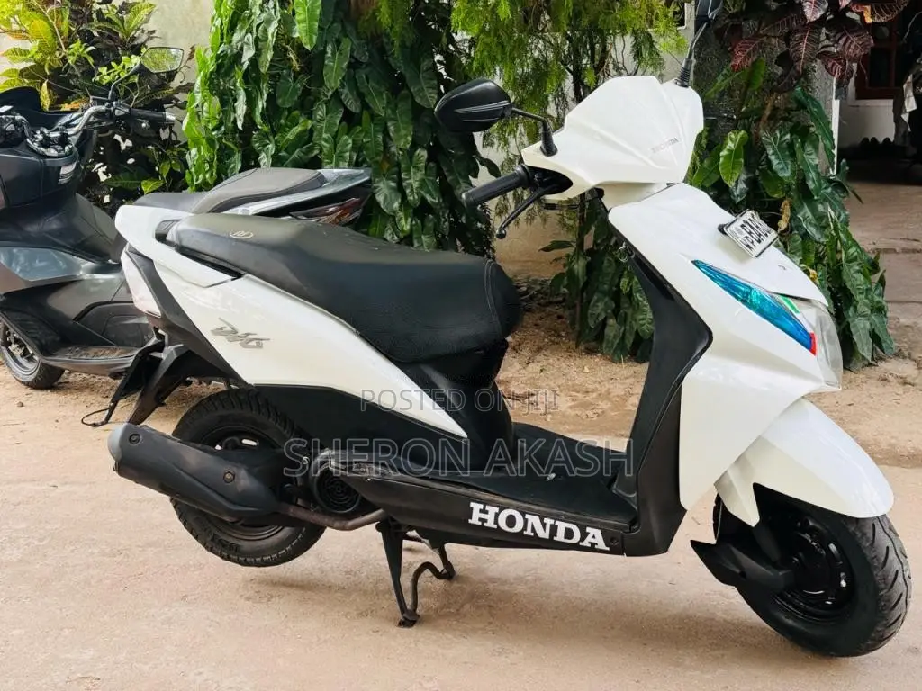Honda Dio 2013 Motorbike (Used)