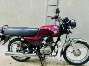 Bajaj Boxer 2010 Motorbike (Used)