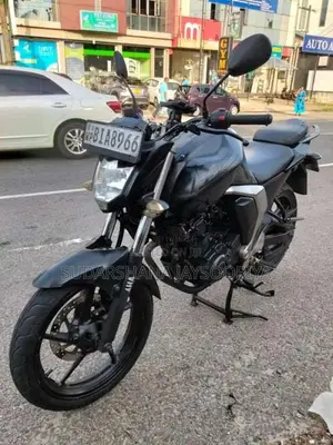 Yamaha Fz Version 2.0 S 2017 Motorbike (Used)