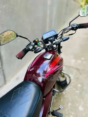 Bajaj Boxer 2010 Motorbike (Used)