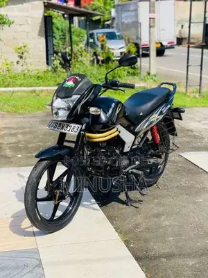 Mahindra Centuro 2014 Motorbike (Used)