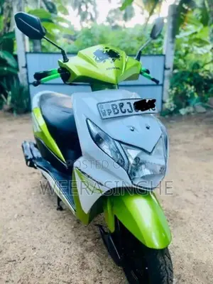 Honda Dio 2015 Motorbike (Used)