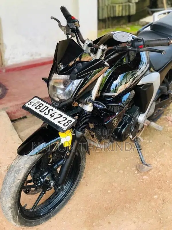 Yamaha FZ 2015 Motorbike (Used)