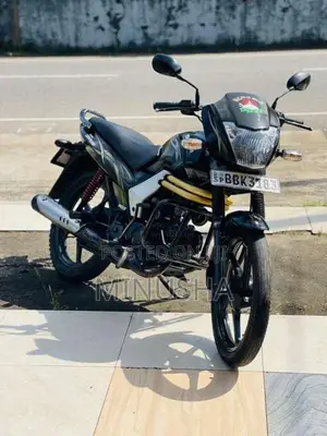 Mahindra Centuro 2014 Motorbike (Used)
