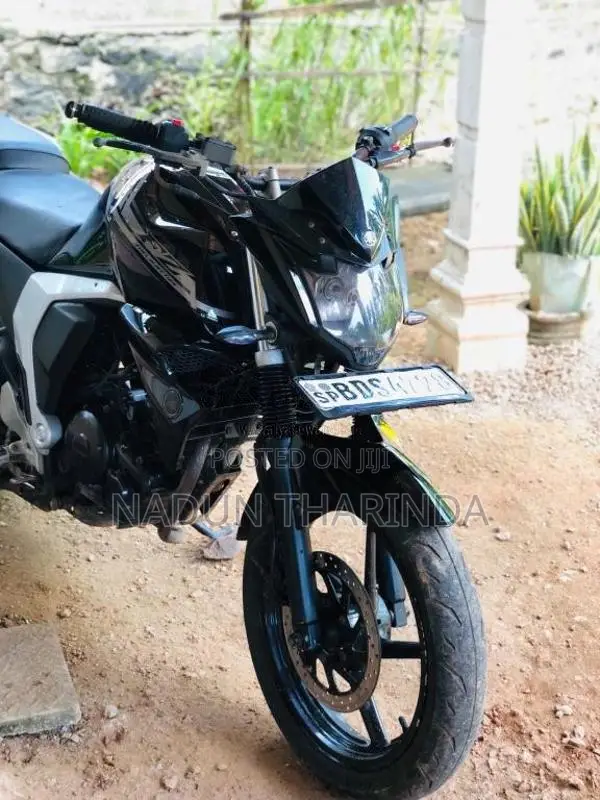 Yamaha FZ 2015 Motorbike (Used)